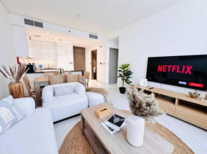 Fully Furnished 1br W Relaxing Lagoon View